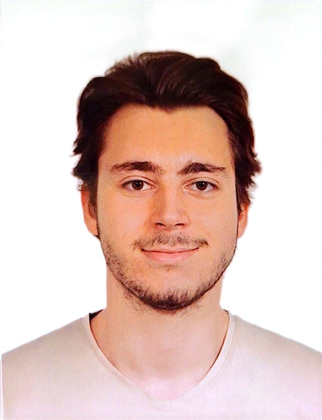 Portrait of Efe Özgen